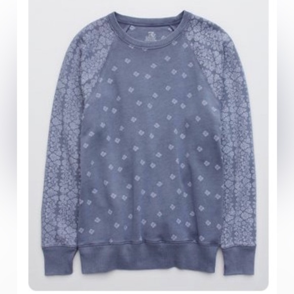 aerie Sweaters - Aerie Blue Pullover Vintage Look Sweatshirt With Floral Design Size Large